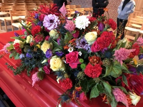 Alternativ afskedsceremoni, bisættelse, begravelse, københavn, frederiksberg, bededame, bedekvinde, bedemand